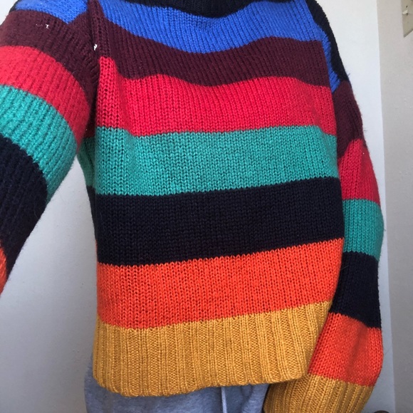 ☆ UO sweater ☆ - Picture 3 of 7